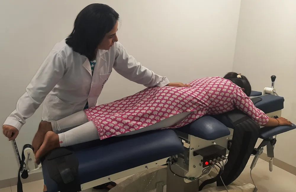 Spine Flexion Distraction Decompression Therapy at Vivacare Advanced Physiotherapy & Pain Clinic